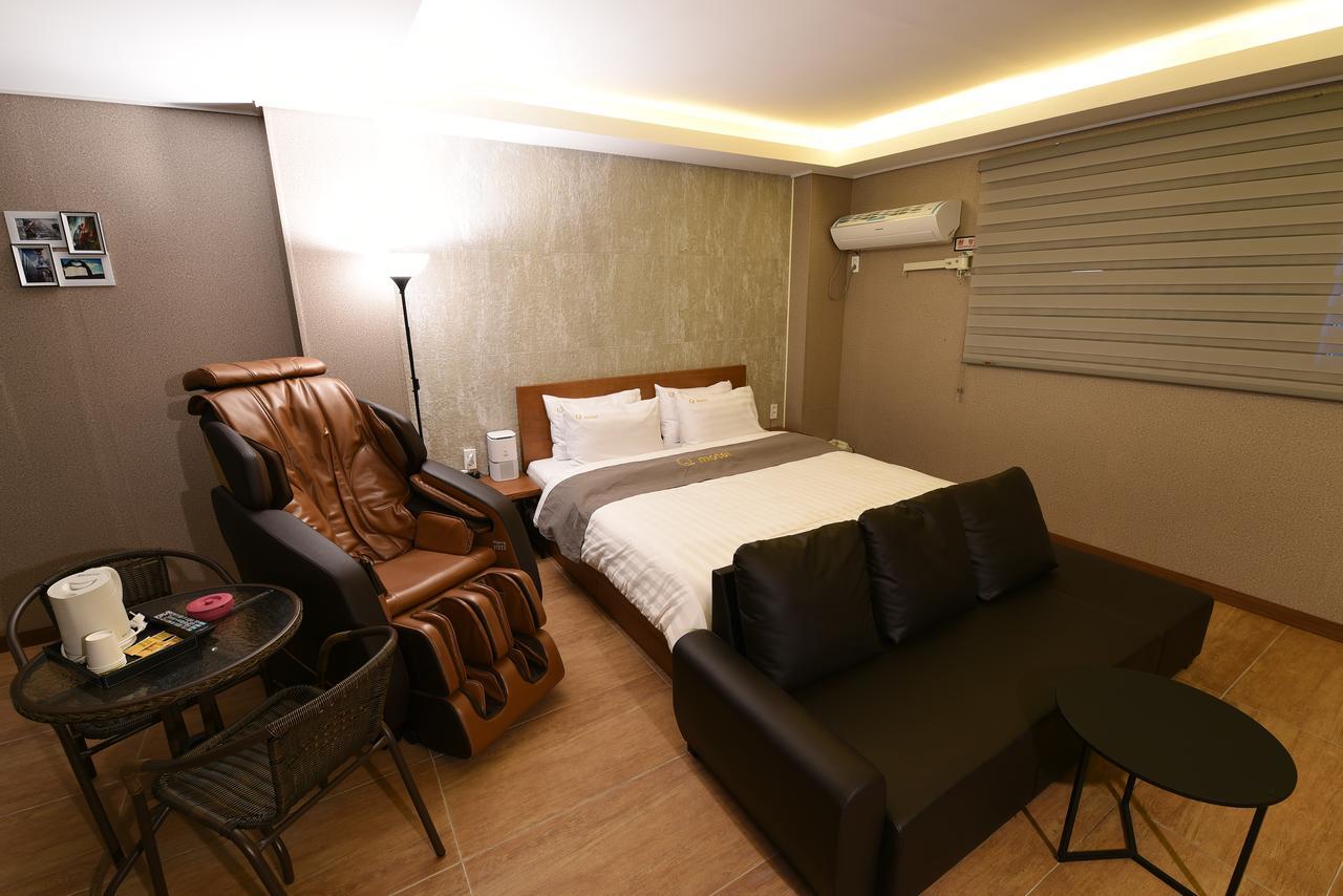Jecheon Q Motel Exterior foto